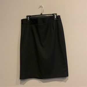 Anne Klein Size 8 Black Wool Pencil Skirt